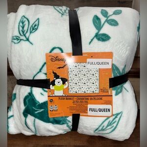 🥰 Disney Winnie The Pooh Halloween Fall White & Teal Leaves FULL QUEEN Blanket